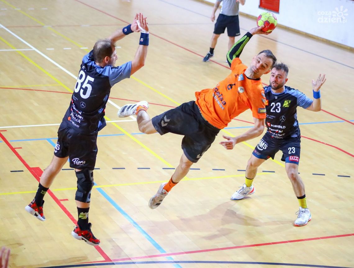 Wygrana w ostatnim spotkaniu i drugie miejsce szczypiornistów KSZO Wygrana w ostatnim spotkaniu i drugie miejsce szczypiornistów KSZO