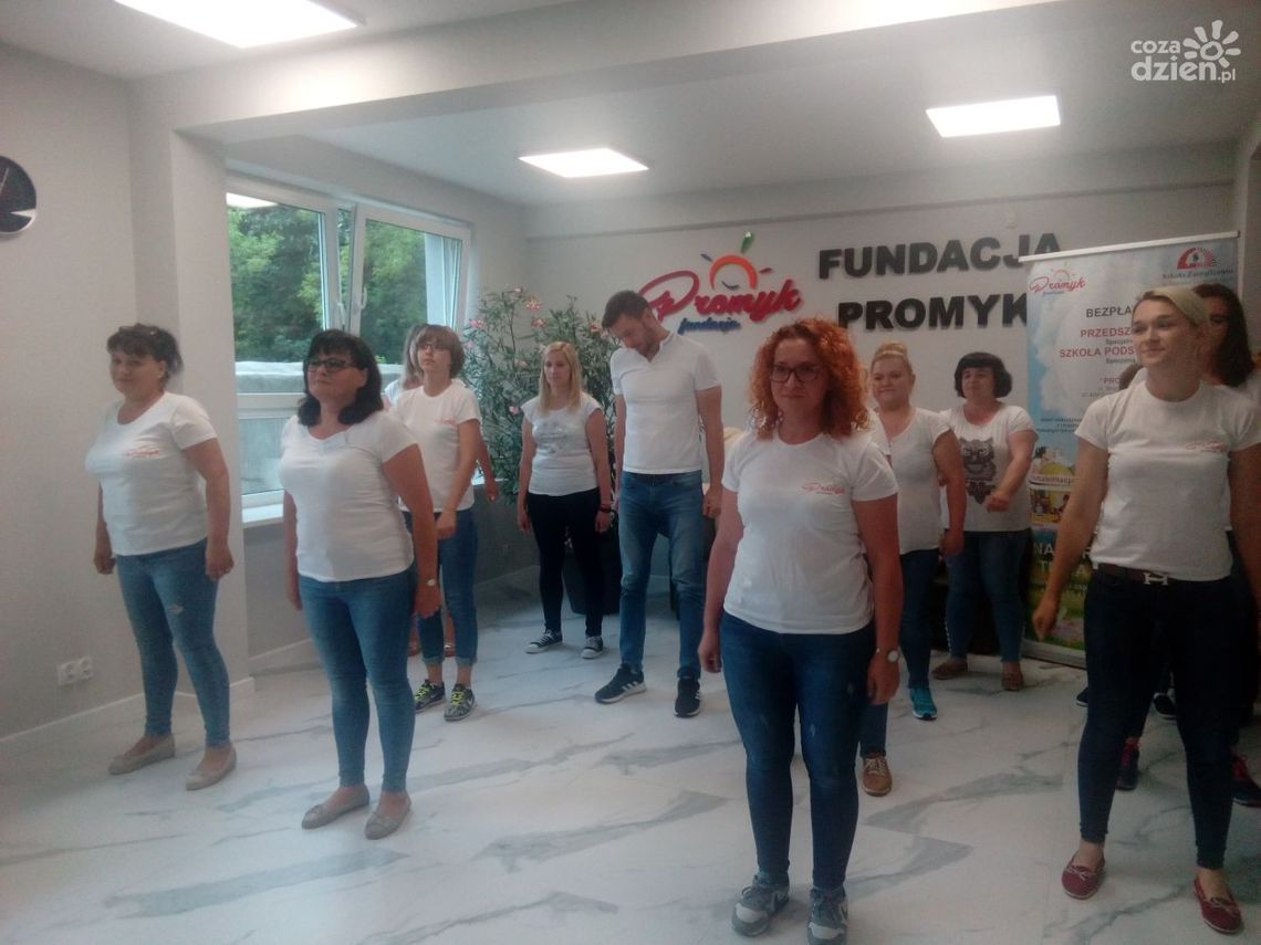 Wykonali przysiady dla Zosi i Kamila Wykonali przysiady dla Zosi i Kamila