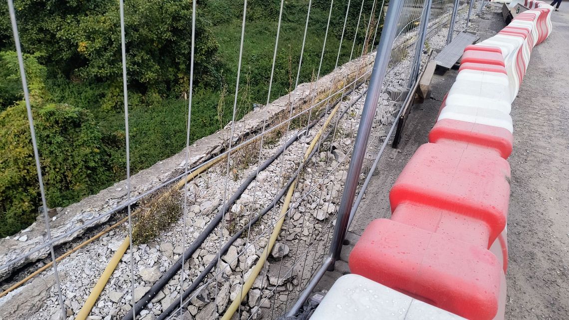 Wykonawca odkrył kable, których nie było w dokumentach. Inwestycja przesunie się o kilka miesięcy Wykonawca odkrył kable, których nie było w dokumentach. Inwestycja przesunie się o kilka miesięcy