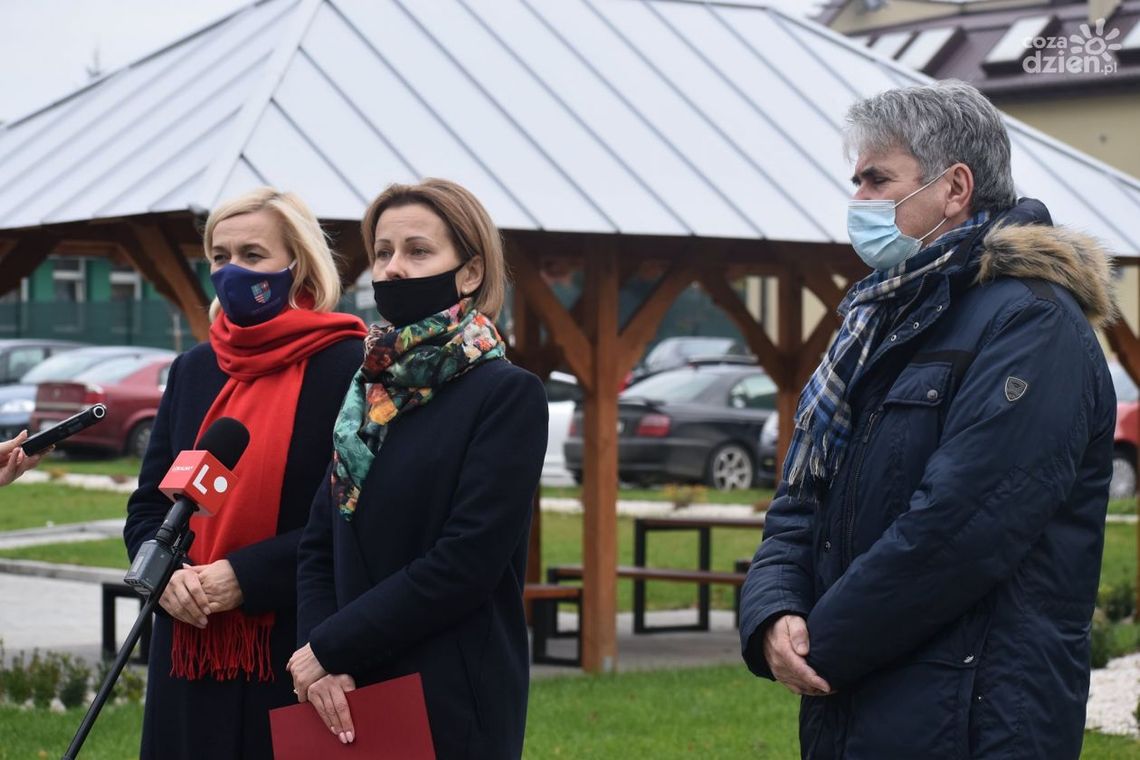 Wymierna pomoc dla powiatu opatowskiego na walkę z COVID-19 Wymierna pomoc dla powiatu opatowskiego na walkę z COVID-19