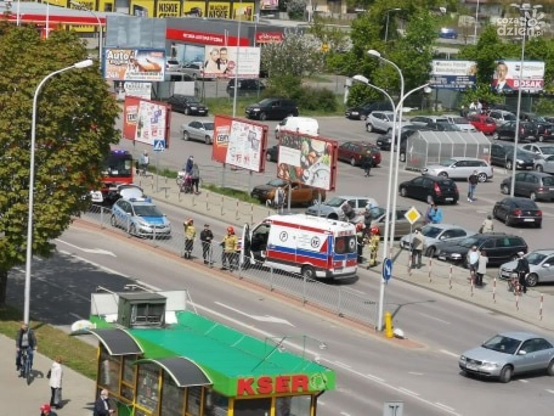 Wypadek na alei Jana Pawła II. Są utrudnienia w ruchu