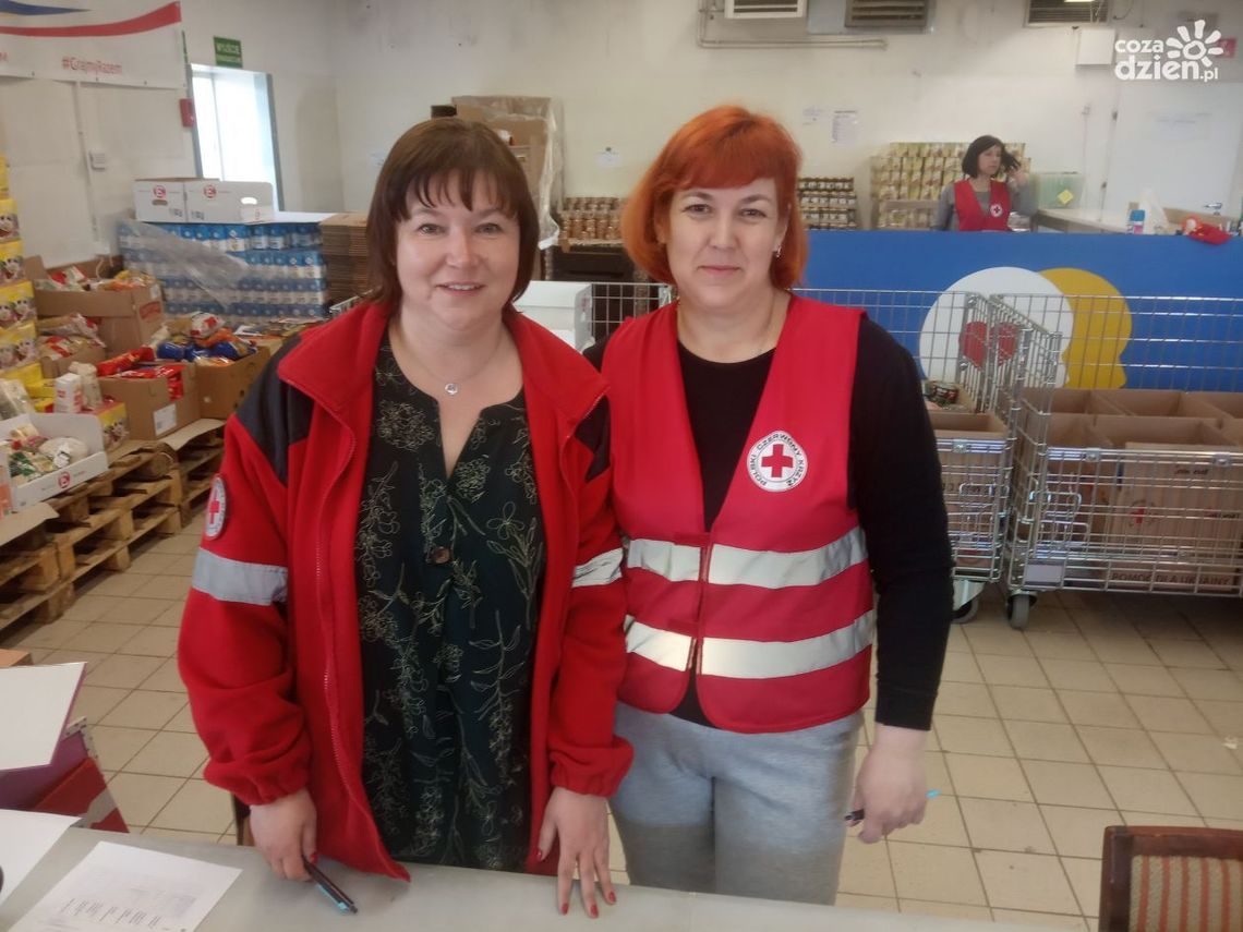 Wyprawki szkolne dla dzieci z Ukrainy. W Ostrowcu Św. ruszyło wydawanie przyborów Wyprawki szkolne dla dzieci z Ukrainy. W Ostrowcu Św. ruszyło wydawanie przyborów