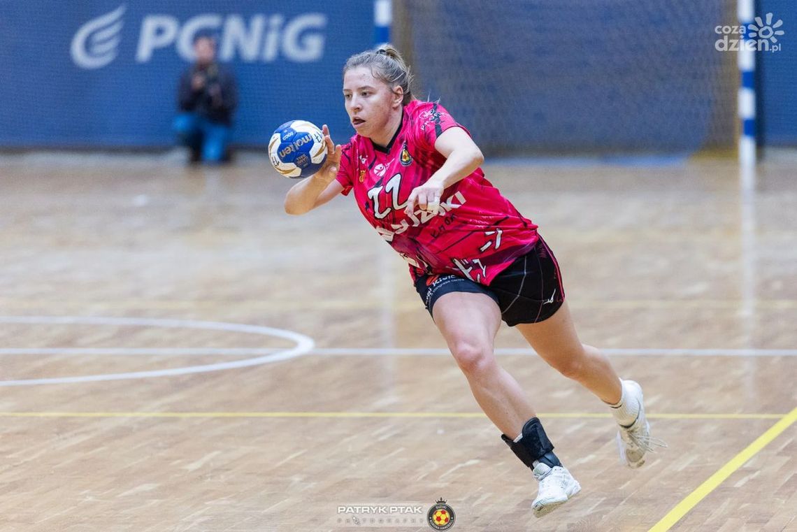 Wyrównana walka i porażka "Koroneczek" Wyrównana walka i porażka "Koroneczek"