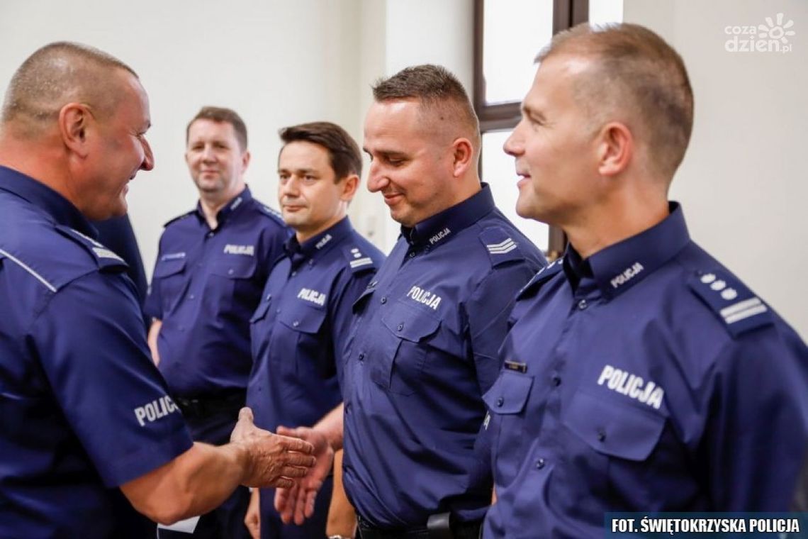 Wyróżnienia i gratulacje dla policjantów