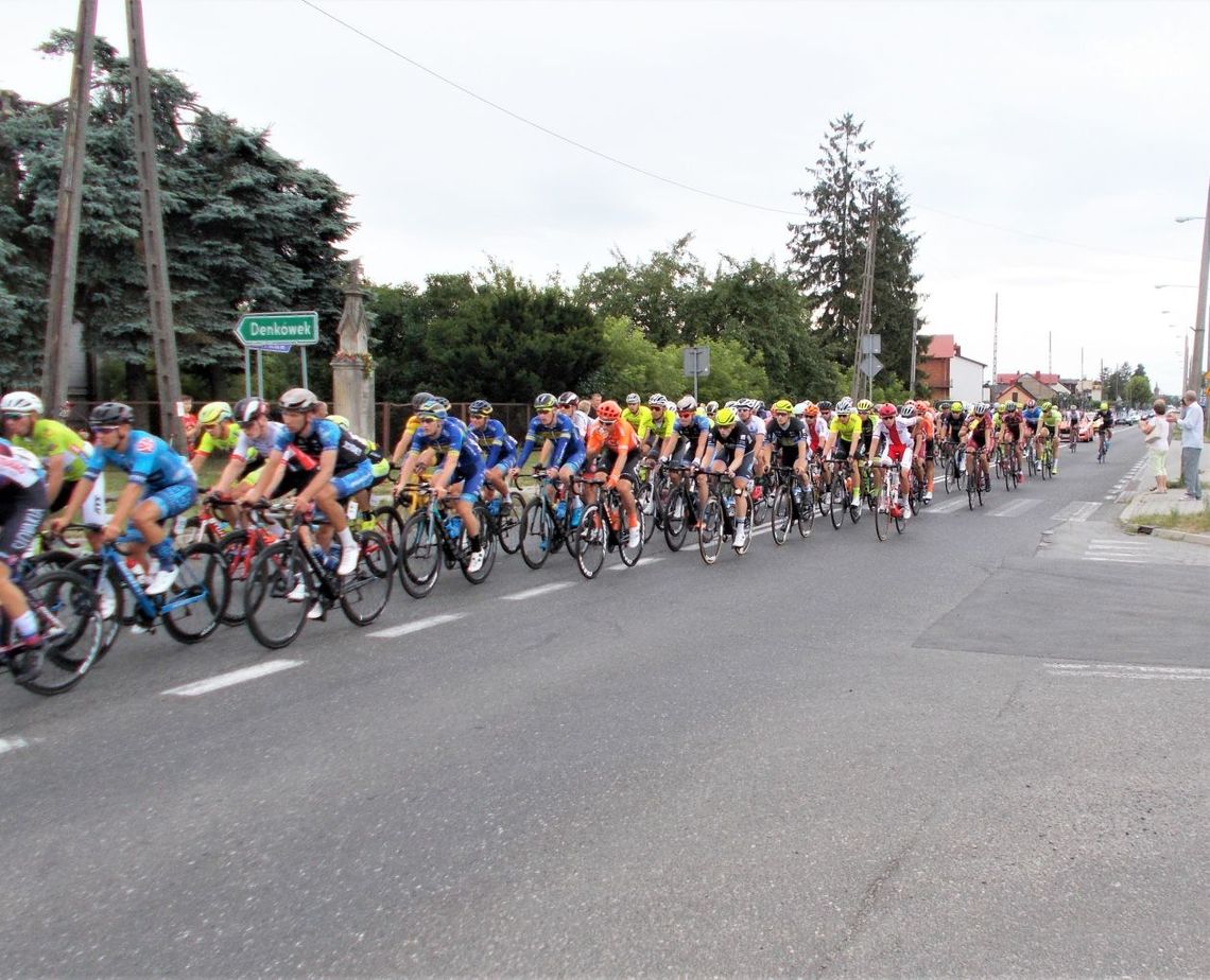 Wyścig Solidarności i Olimpijczyków - Sebastian Matusiak najlepszy na finiszu w Ćmielowie i Ożarowie