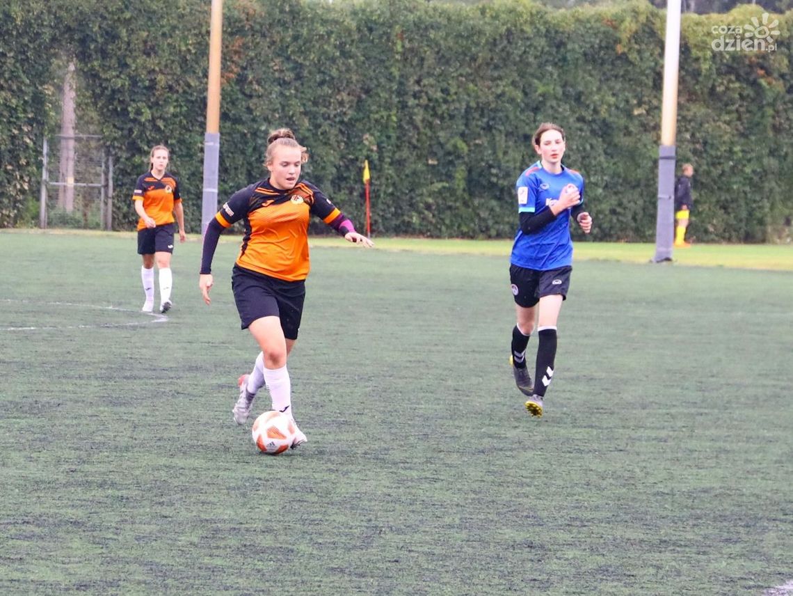 Wysoka wygrana piłkarek KSZO