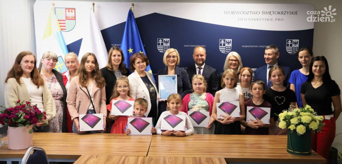 Wysokiej jakości usługi społeczne w gminie Działoszyce Wysokiej jakości usługi społeczne w gminie Działoszyce