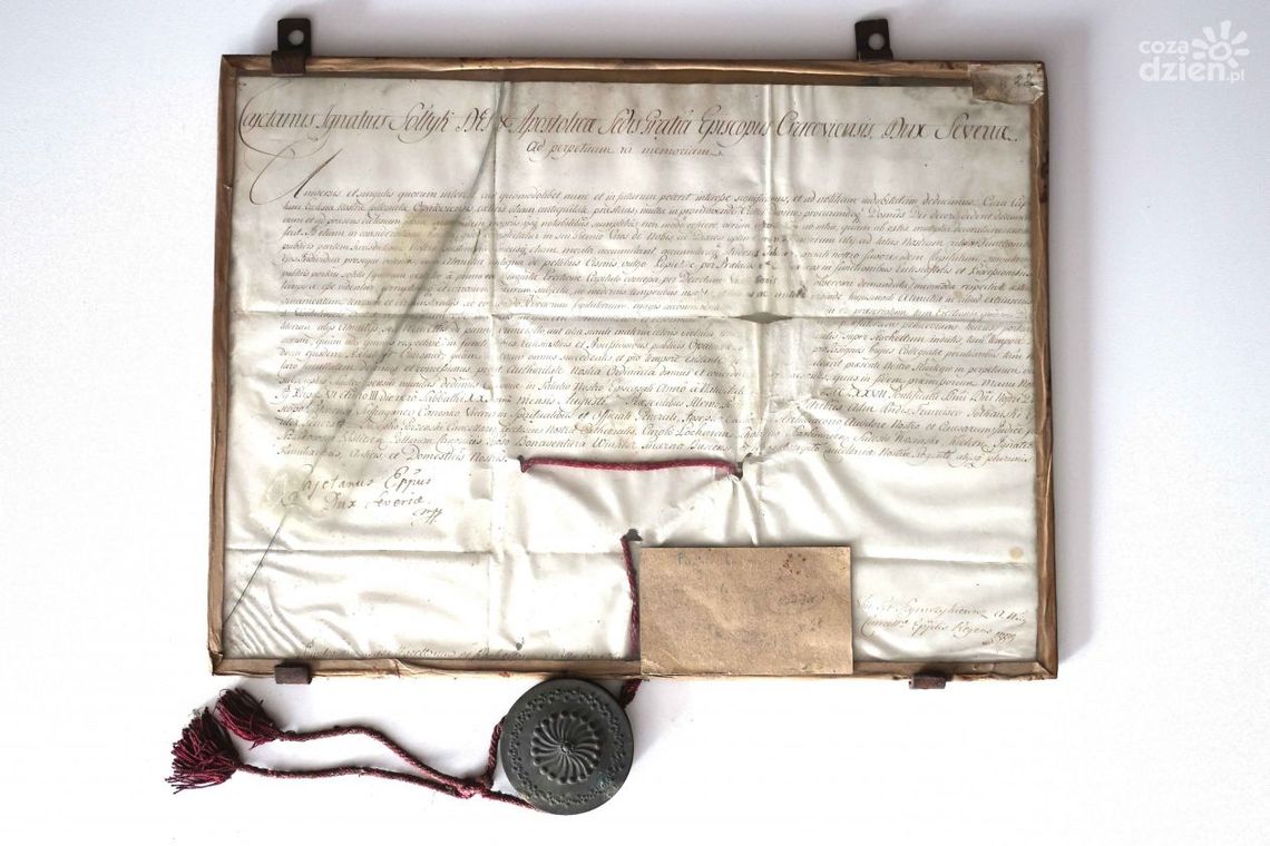 Wystartował projekt mający na celu ochronę dokumentów rękopiśmiennych ze zbioru Biblioteki i Archiwum Kapituły Kolegiaty św. Marcina w Opatowie
Wystartował projekt mający na celu ochronę dokumentów rękopiśmiennych ze zbioru Biblioteki i Archiwum Kapituły Kolegiaty św. Marcina w Opatowie