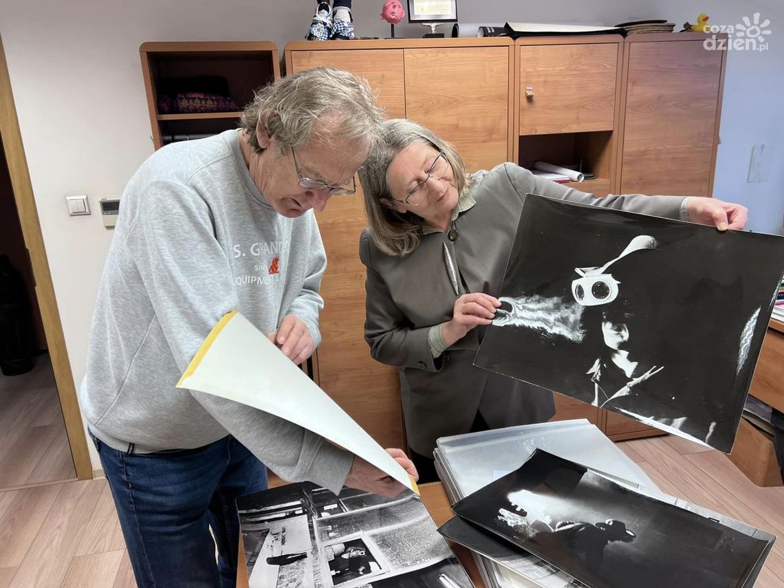 Wystawa sprzed 45-lat o ostrowieckich hutnikach doczeka się ponownego wernisażu Wystawa sprzed 45-lat o ostrowieckich hutnikach doczeka się ponownego wernisażu