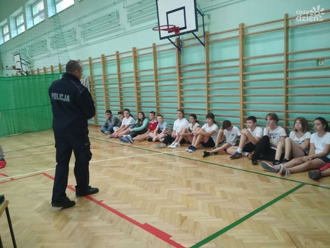 Z dzielnicowym o dopalaczach