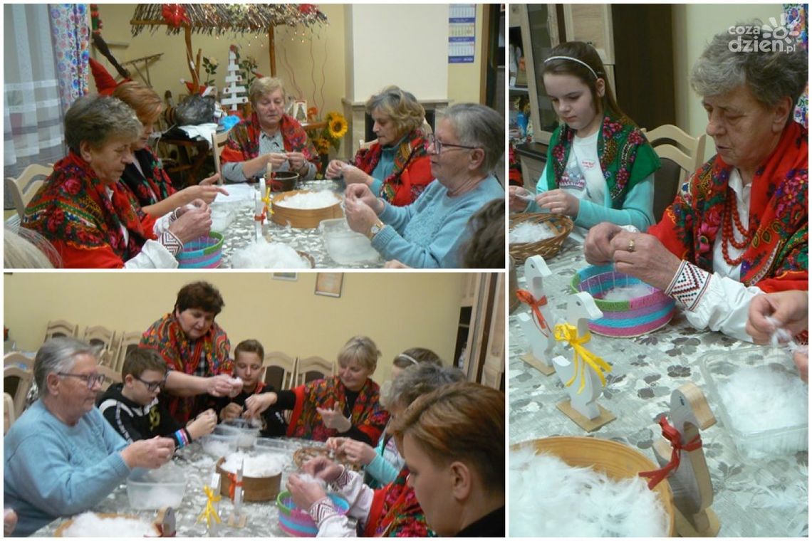 Z gospodyniami uczyli się tradycji Z gospodyniami uczyli się tradycji