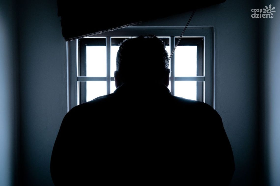 Z maczetą do taksówki. 25-letni kielczanin odpowie za kradzież zuchwałą