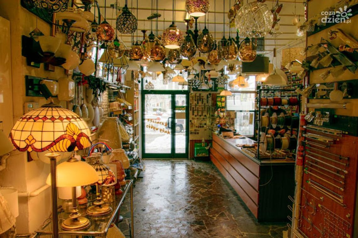 Z mapy Kielc znika legendarny sklep. Działa od 1946 roku Z mapy Kielc znika legendarny sklep. Działa od 1946 roku