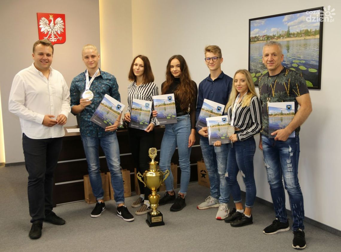 Z medalami z Węgier - sukcesy kickbokserów Z medalami z Węgier - sukcesy kickbokserów