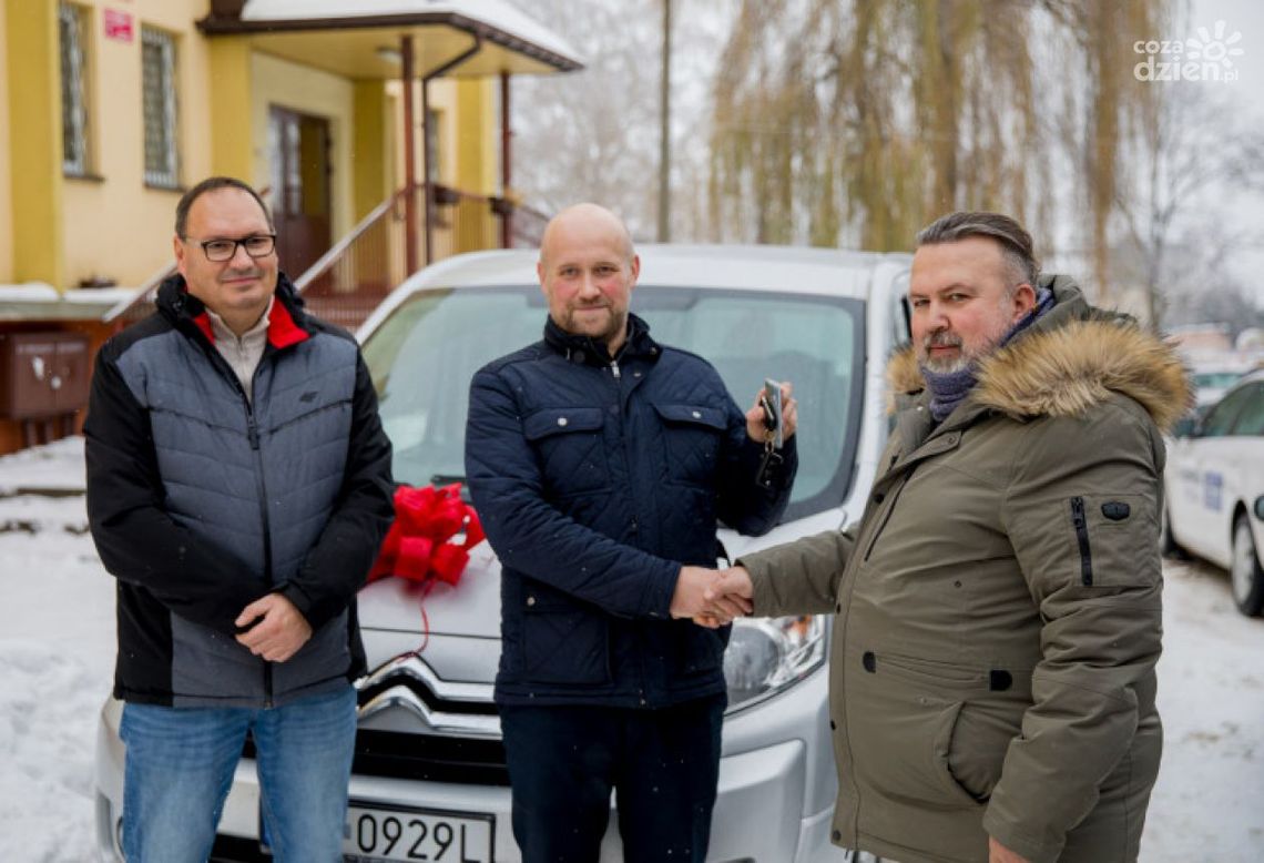 Z mikołajowym prezentem do podopiecznych placówki Przystań Z mikołajowym prezentem do podopiecznych placówki Przystań