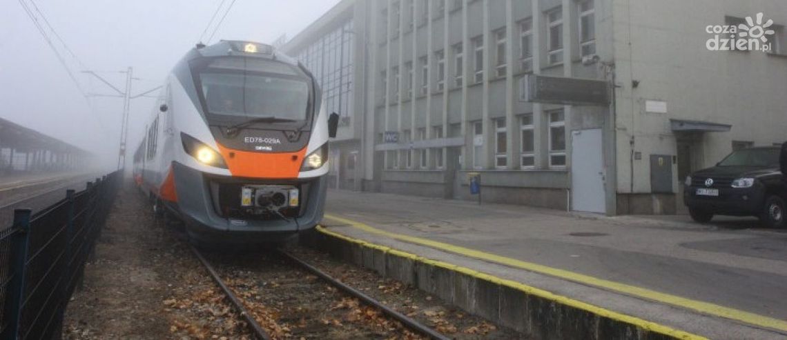 Z Ostrowca do stolicy - PKP Intercity podwaja kursy Z Ostrowca do stolicy - PKP Intercity podwaja kursy