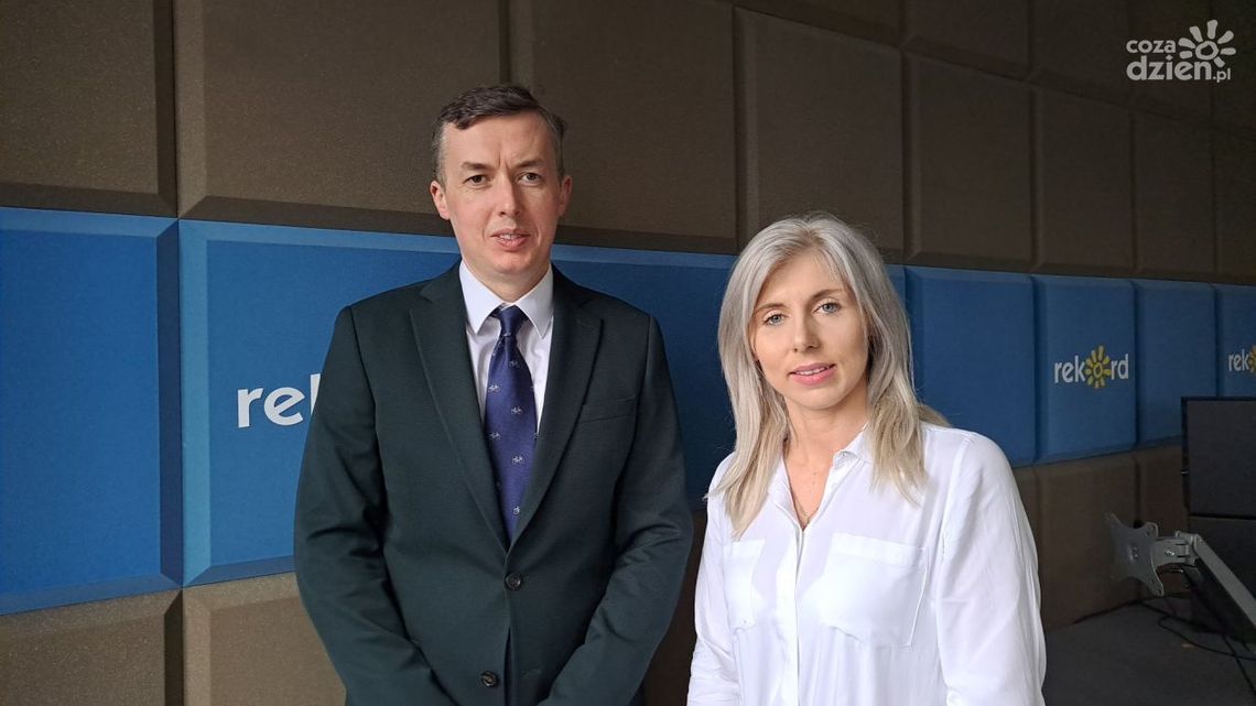 Z. Plewińska, A. Sadaj: Fundacja "Promyk uśmiechu" daje nadzieję na przezwyciężanie największych trudności 