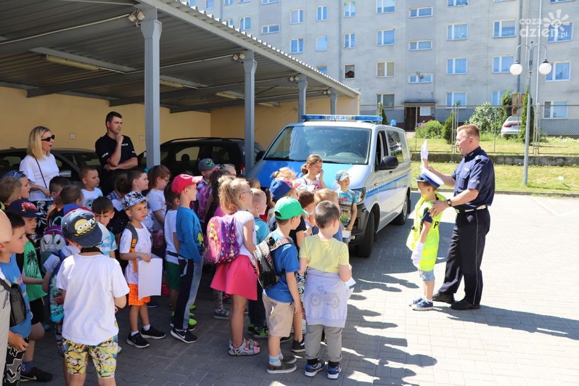 Z podstawówki na komendę