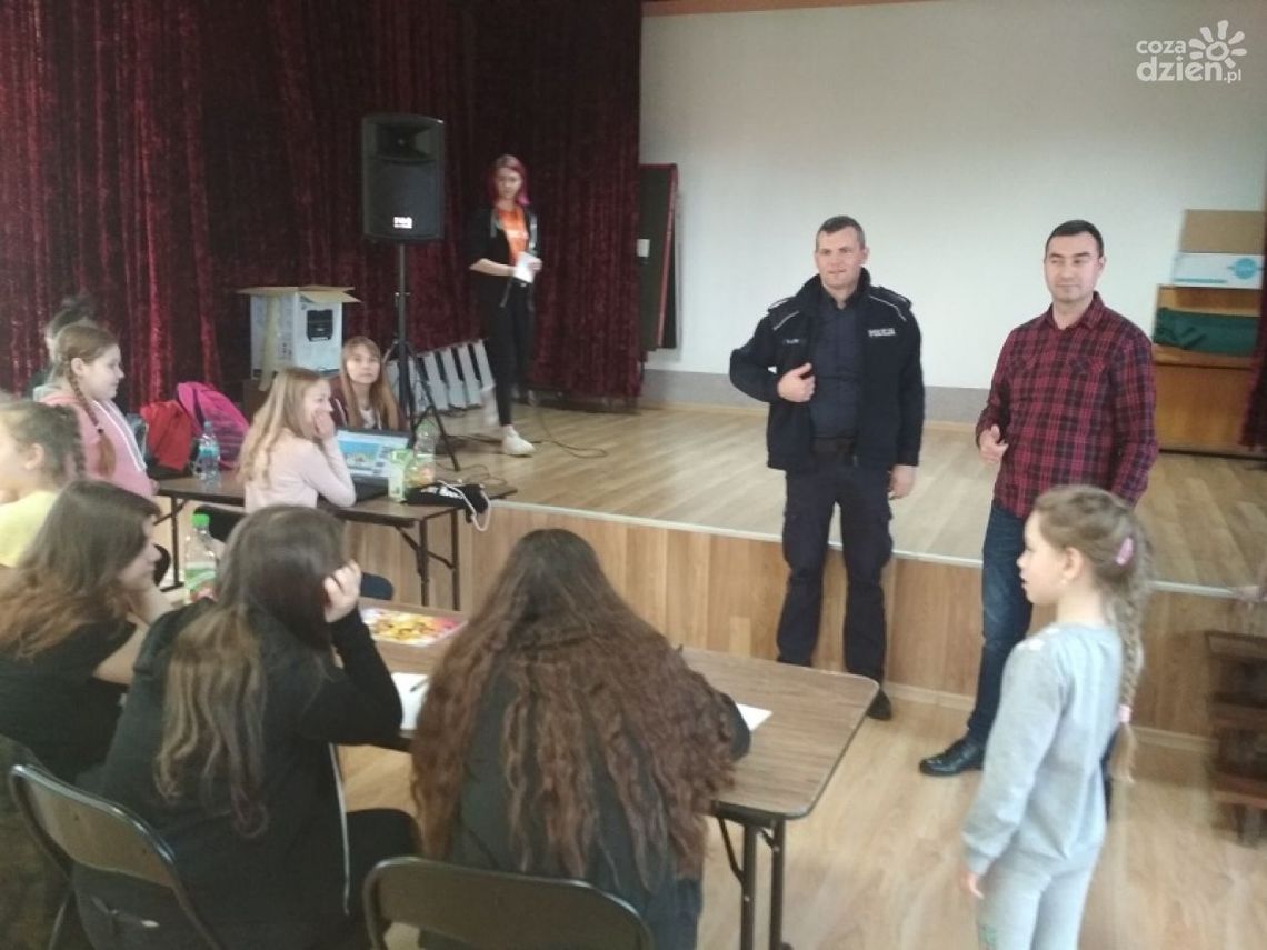 Z policjantami o bezpieczeństwie 