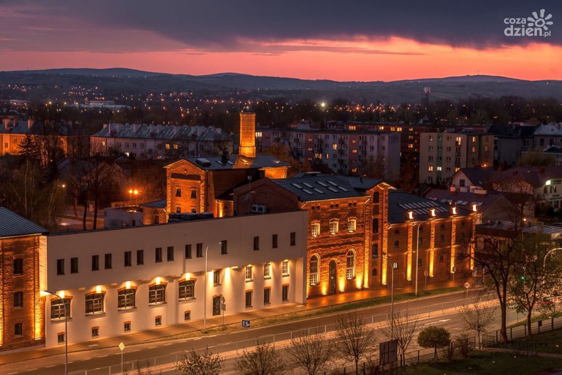 Z powodu żałoby narodowej zmienione terminy wydarzeń zaplanowanych na 26 kwietnia Z powodu żałoby narodowej zmienione terminy wydarzeń zaplanowanych na 26 kwietnia