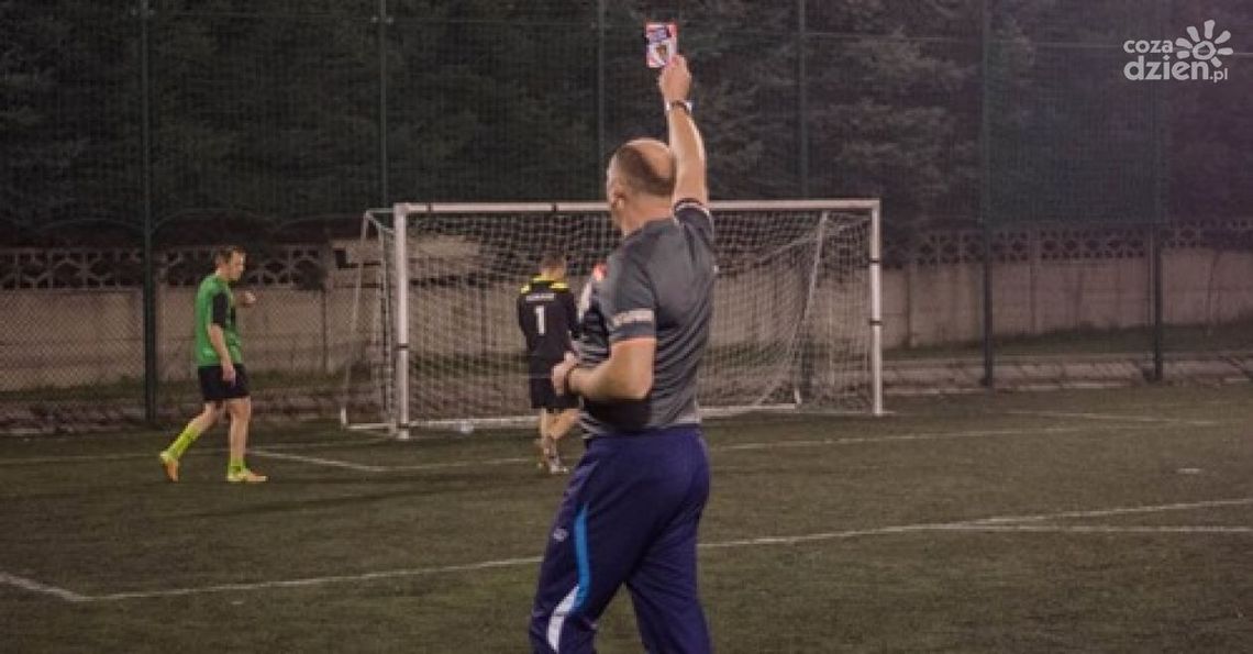 Za nami 5. kolejka Ostrowieckiej Piłkarskiej Ligi Firm. Emocji jak zwykle nie zabrakło Za nami 5. kolejka Ostrowieckiej Piłkarskiej Ligi Firm. Emocji jak zwykle nie zabrakło
