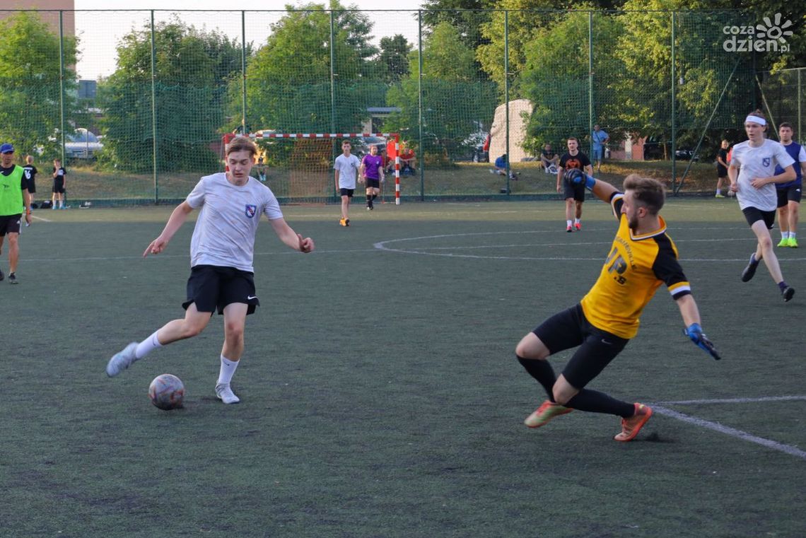 Za nami pierwszy tydzień XIII Wakacyjnego Turnieju Piłki Nożnej na Orliku Za nami pierwszy tydzień XIII Wakacyjnego Turnieju Piłki Nożnej na Orliku