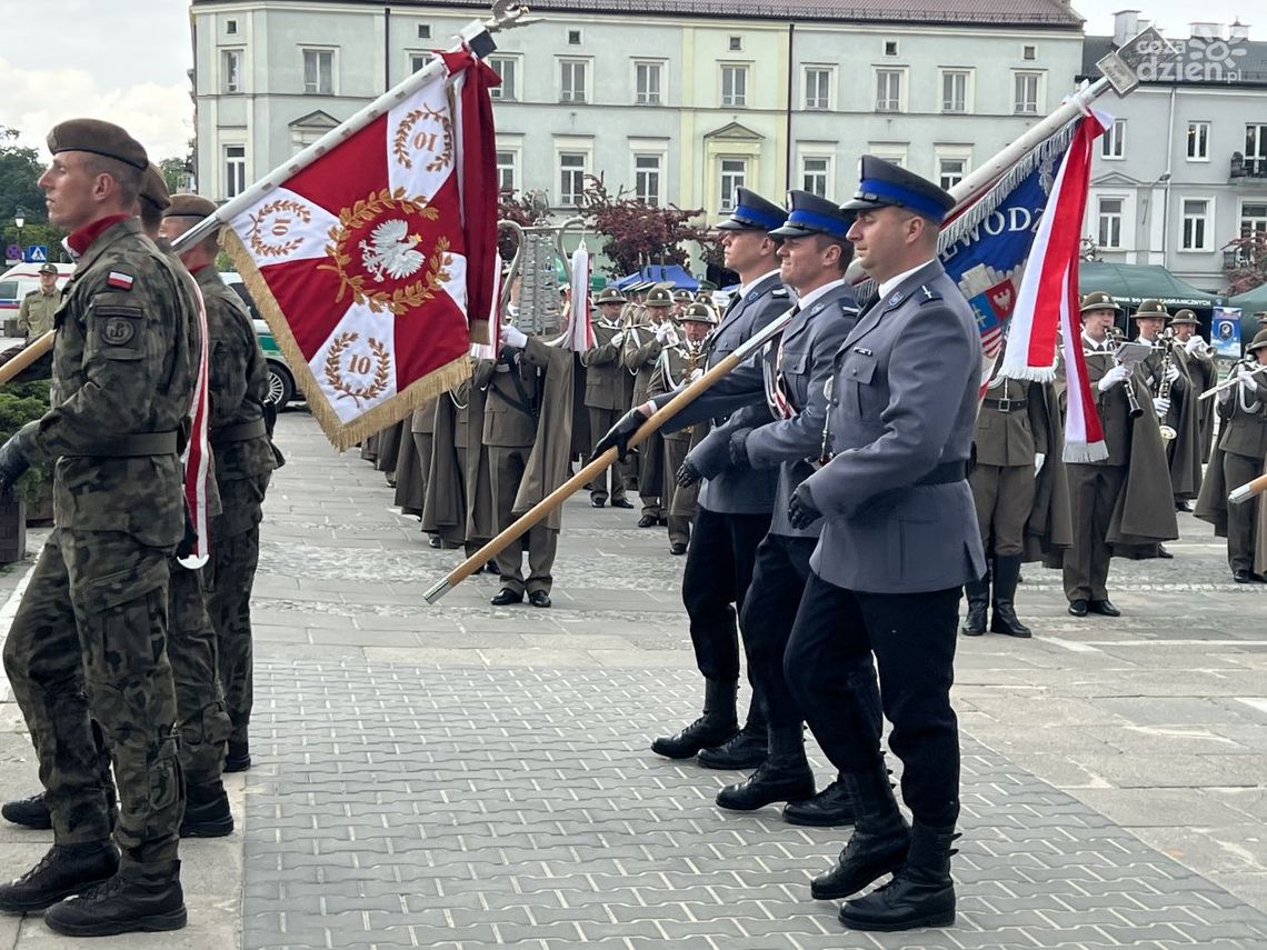 Zadźwięczały stopki, gwoździe i podkówki Zadźwięczały stopki, gwoździe i podkówki