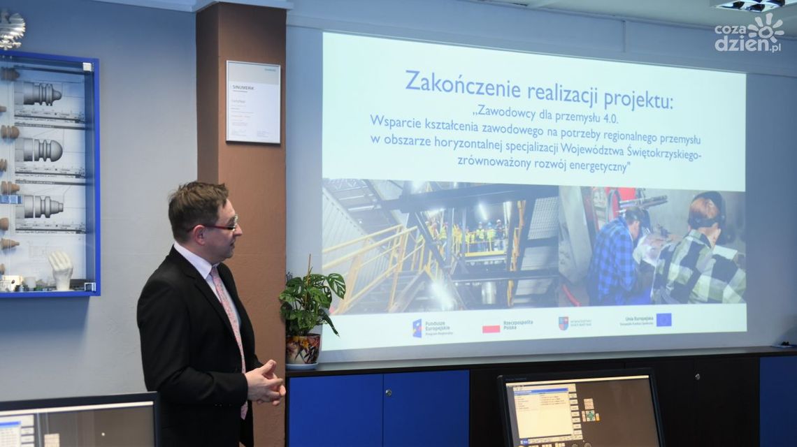 Zakończenie projektu „Zawodowcy dla przemysłu 4.0" Zakończenie projektu „Zawodowcy dla przemysłu 4.0"