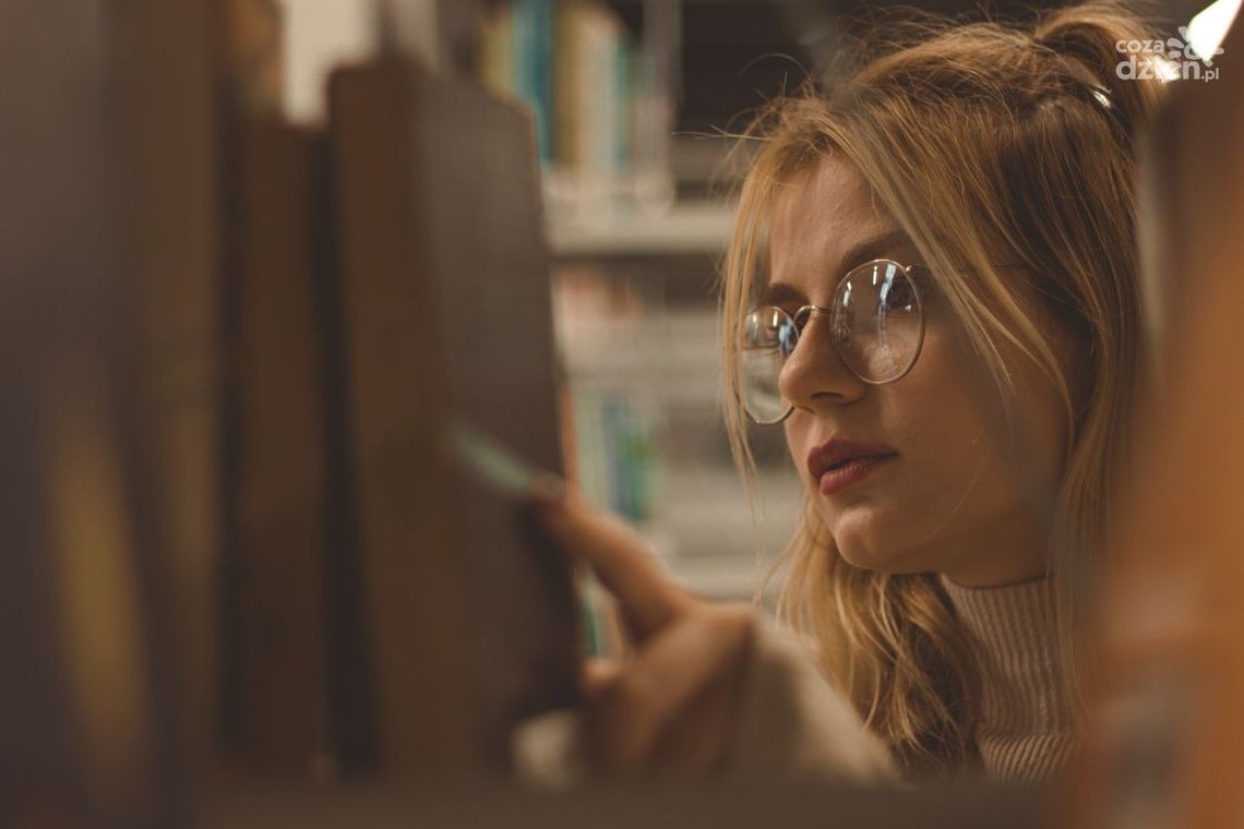 Zakup nowości wydawniczych
dla szkół prowadzonych przez Powiat Buski Zakup nowości wydawniczych
dla szkół prowadzonych przez Powiat Buski