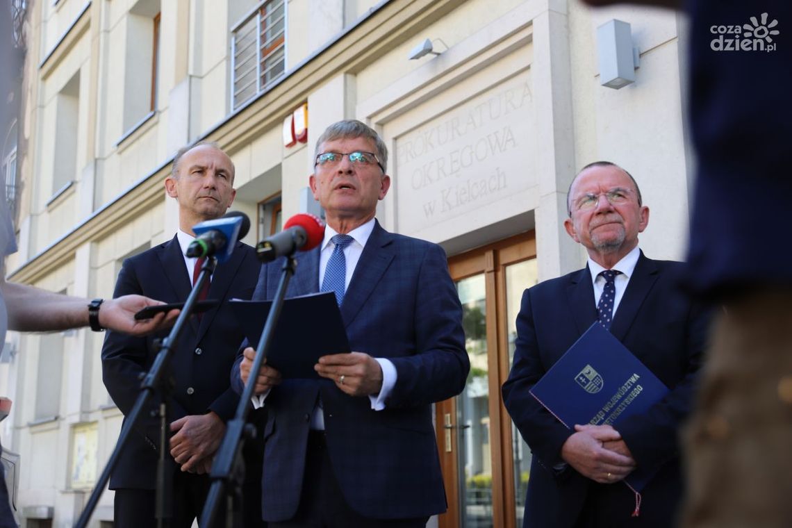 Zaniedbania przy budowie obwodnicy Końskich kosztowały region 23,6 mln zł? Zarząd Województwa składa zawiadomienie do prokuratury Zaniedbania przy budowie obwodnicy Końskich kosztowały region 23,6 mln zł? Zarząd Województwa składa zawiadomienie do prokuratury