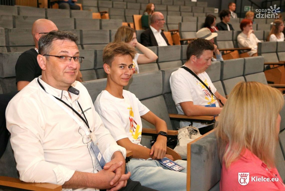 Zapraszamy do Młodzieżowej Rady Miasta Plus! Zapraszamy do Młodzieżowej Rady Miasta Plus!