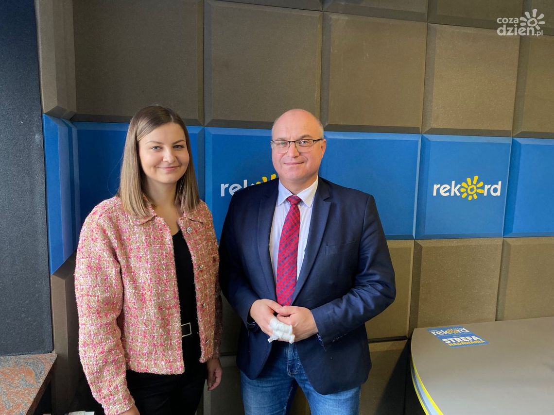 Zapraszamy do Opatowa na wyjątkowy Kiermasz Bożonarodzeniowy Zapraszamy do Opatowa na wyjątkowy Kiermasz Bożonarodzeniowy