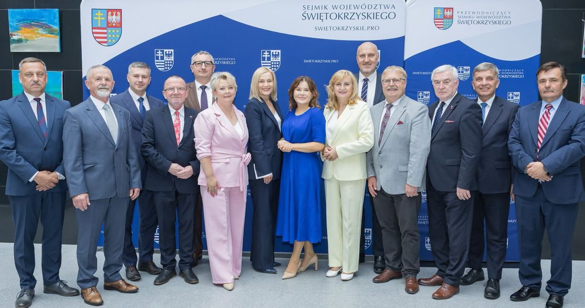 Zarząd Województwa Świętokrzyskiego z wotum zaufania i absolutorium Zarząd Województwa Świętokrzyskiego z wotum zaufania i absolutorium
