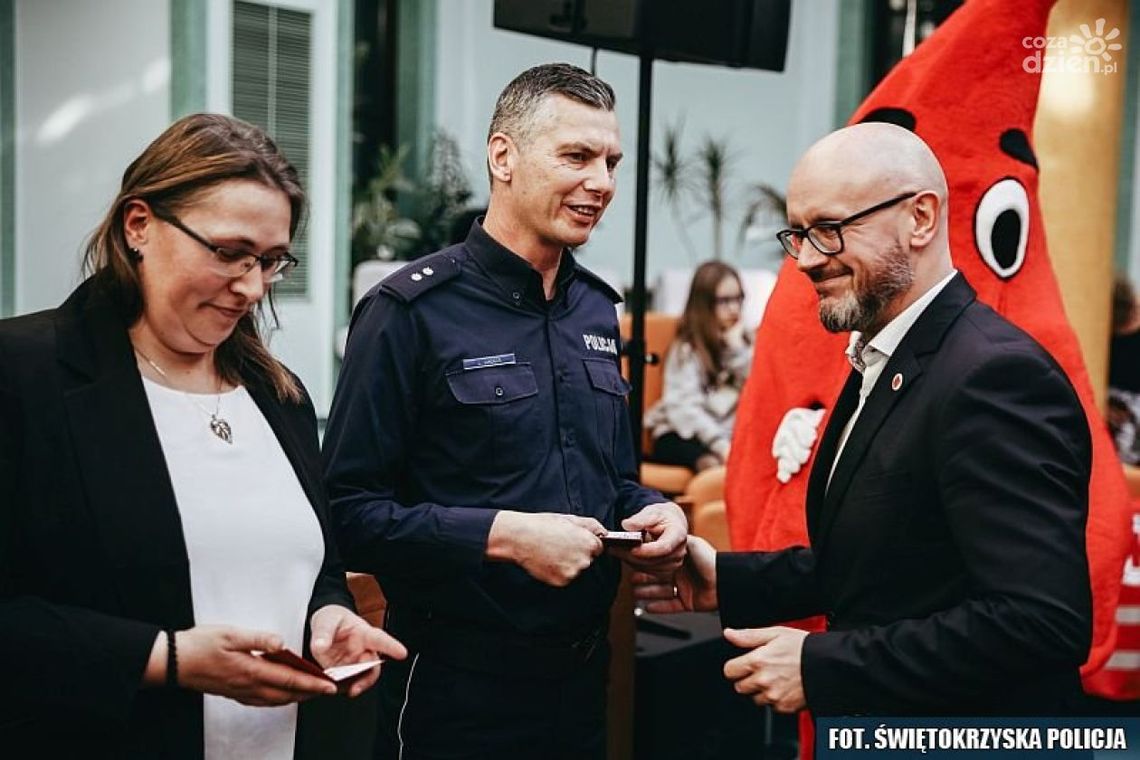 Zasłużony krwiodawca Zasłużony krwiodawca