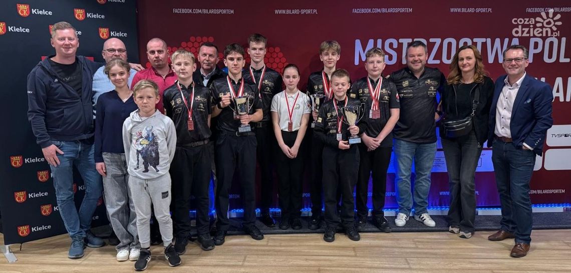 Zawodnicy z województwa świętokrzyskiego triumfują w Mistrzostwach Polski Juniorów w bilard Zawodnicy z województwa świętokrzyskiego triumfują w Mistrzostwach Polski Juniorów w bilard