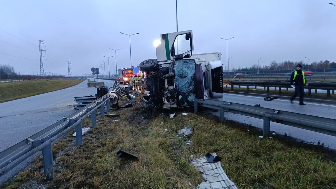 Zdarzenie drogowe na węźle Kielce-Zachód Zdarzenie drogowe na węźle Kielce-Zachód