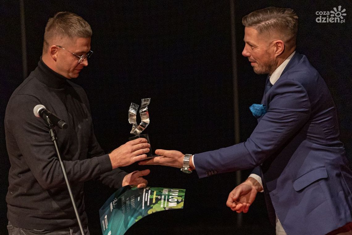 Zdobywcy nagród Festiwalu Form Dokumentalnych NURT 2022 Zdobywcy nagród Festiwalu Form Dokumentalnych NURT 2022