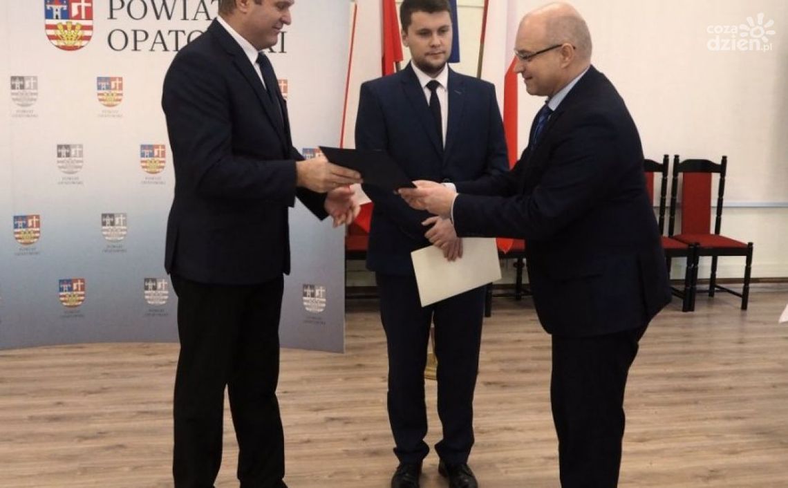 Zdolni uczniowie nagrodzeni Zdolni uczniowie nagrodzeni