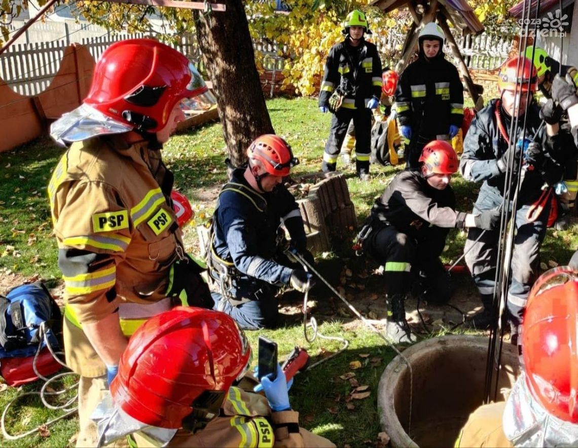 Ze studni wyłowiono ciało mężczyzny Ze studni wyłowiono ciało mężczyzny