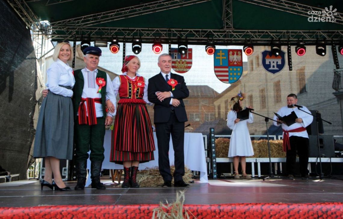 Żeby nie zabrakło chleba - rolnicy świętowali w Opatowie Żeby nie zabrakło chleba - rolnicy świętowali w Opatowie