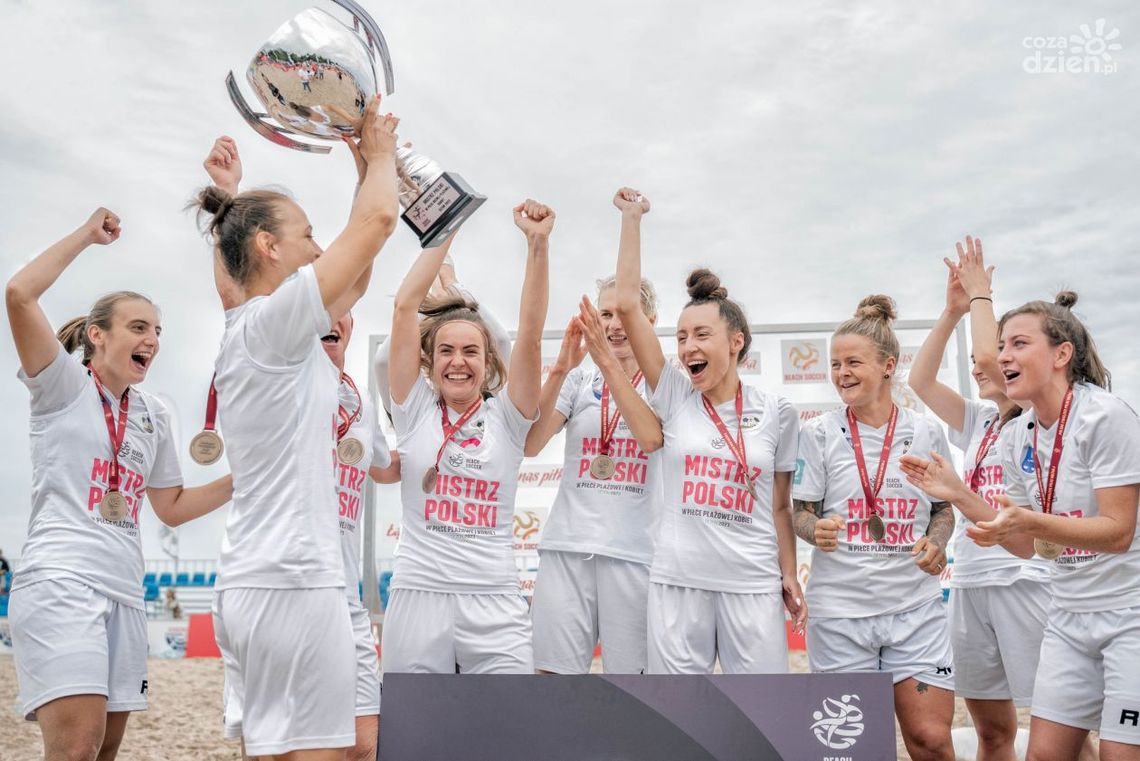  Żeńska drużyna Sparty Daleszyce  została Mistrzem Polski w Beach Soccerze
