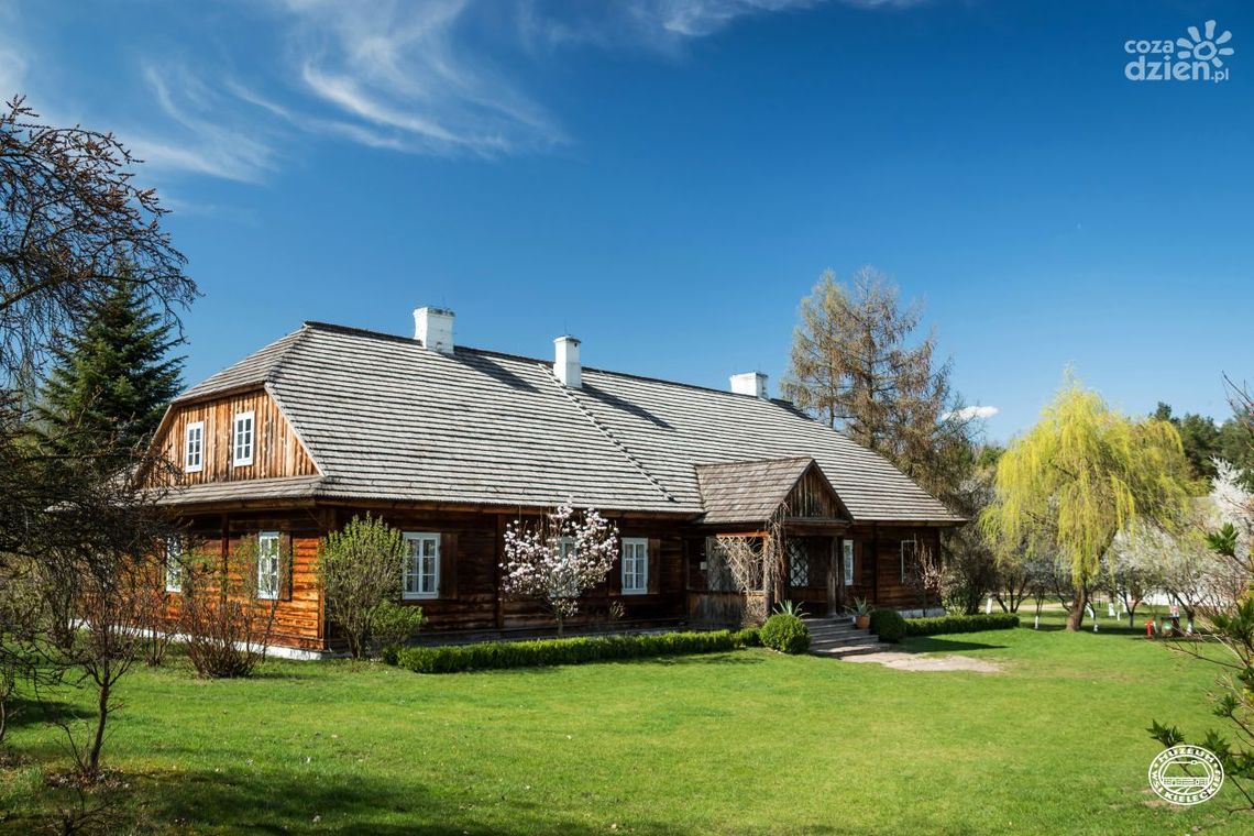 Zgłoszenia do pleneru artystycznego w skansenie Zgłoszenia do pleneru artystycznego w skansenie