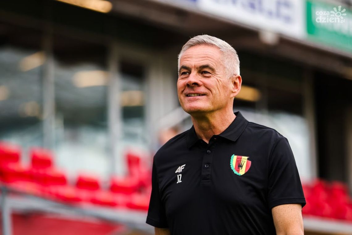 Zieliński po porażce z Lechem: Musimy szukać punktów w meczach z innymi rywalami i tak zamierzamy zrobić Zieliński po porażce z Lechem: Musimy szukać punktów w meczach z innymi rywalami i tak zamierzamy zrobić