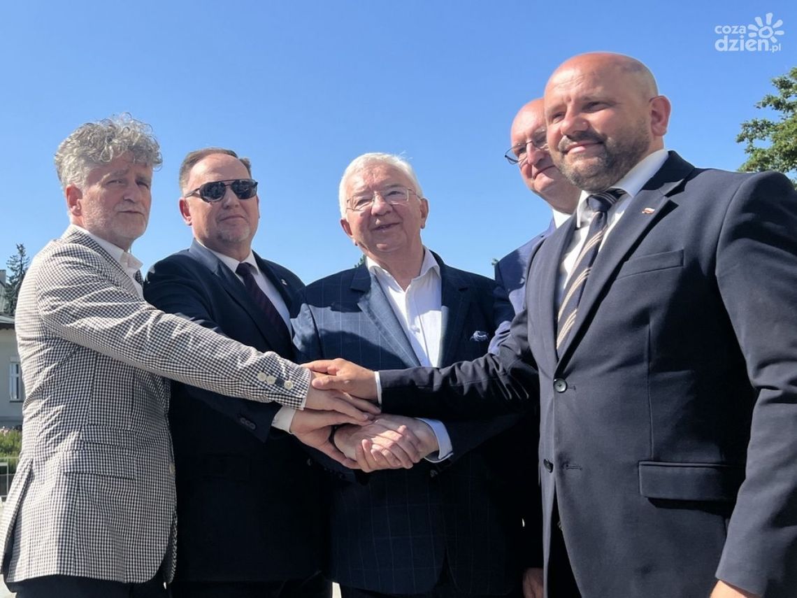 Zjednoczona Prawica po wiecu w Bogatyni, a przed referendum Zjednoczona Prawica po wiecu w Bogatyni, a przed referendum