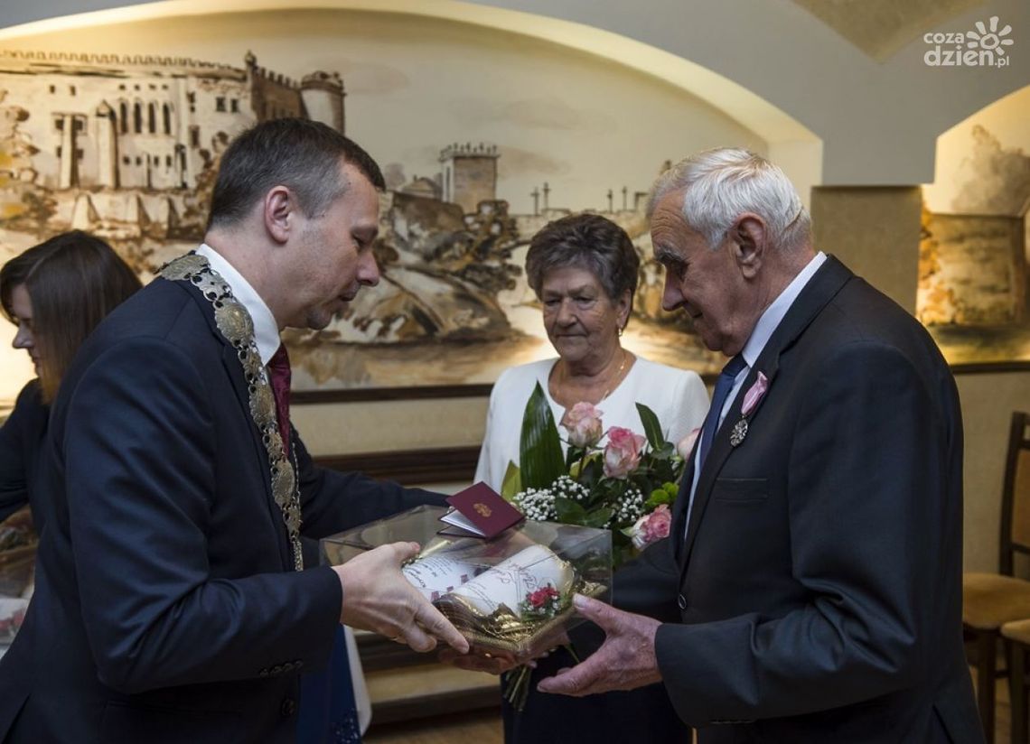 Złote gody obchodziło 30 mieszkańców Opatowa Złote gody obchodziło 30 mieszkańców Opatowa