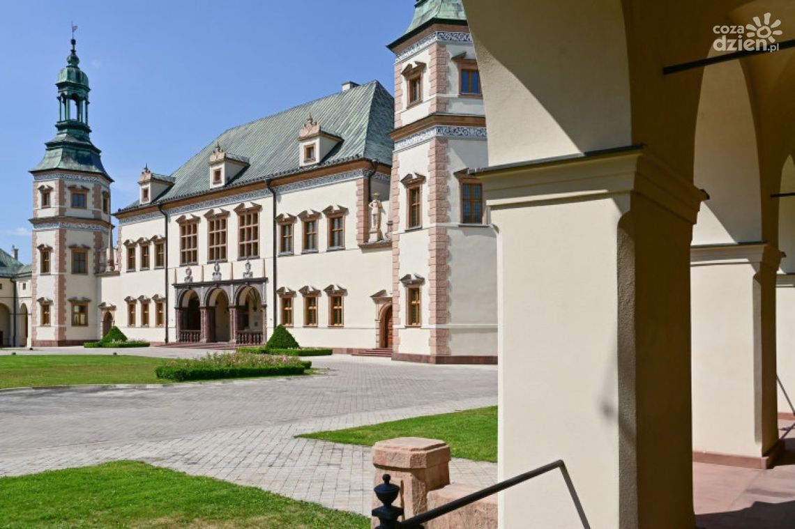 Złote lata – czas na sztukę! Spotkanie z Magdą Silwanowicz o Oldze Boznańskiej w Muzeum Narodowym w Kielcach Złote lata – czas na sztukę! Spotkanie z Magdą Silwanowicz o Oldze Boznańskiej w Muzeum Narodowym w Kielcach