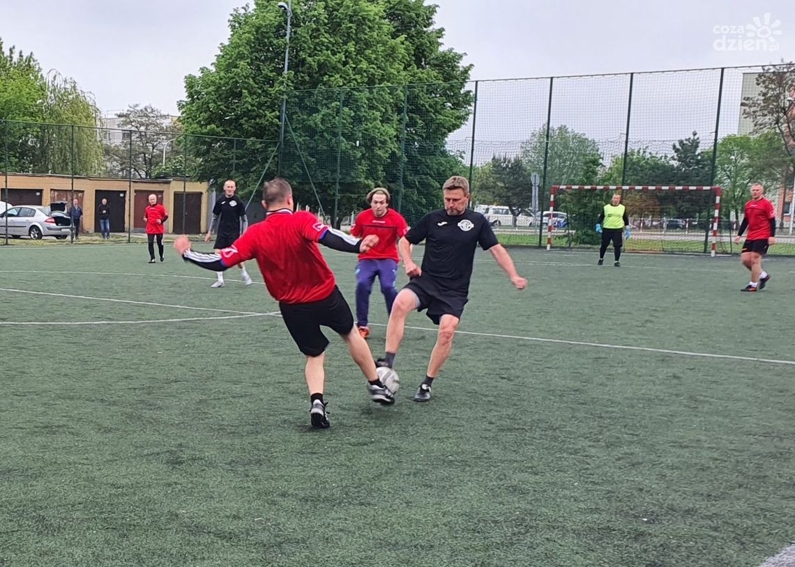 Zmiana lidera w Ostrowieckiej Piłkarskiej Lidze Firm Zmiana lidera w Ostrowieckiej Piłkarskiej Lidze Firm