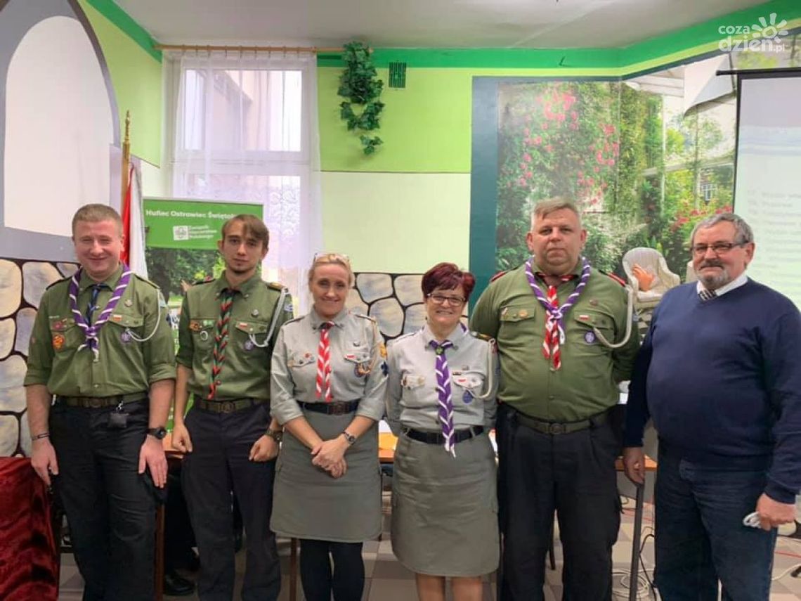 Zmiana warty w Hufcu Ostrowiec Zmiana warty w Hufcu Ostrowiec