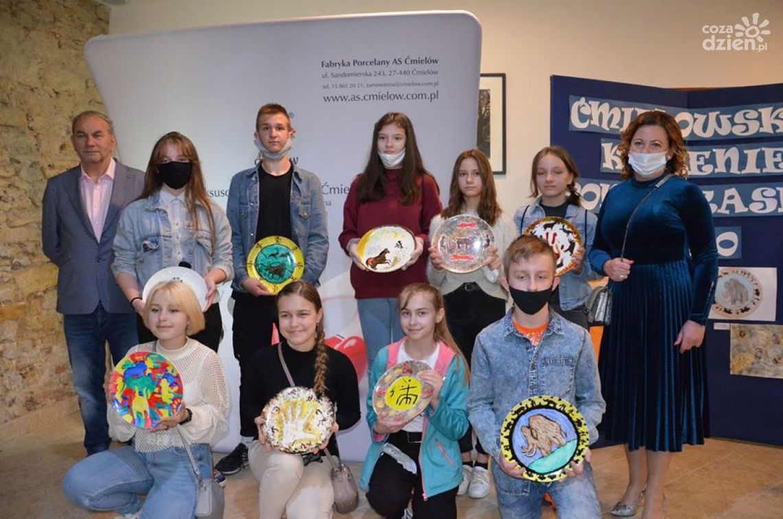 Znaki prehistorii na... porcelanie Znaki prehistorii na... porcelanie