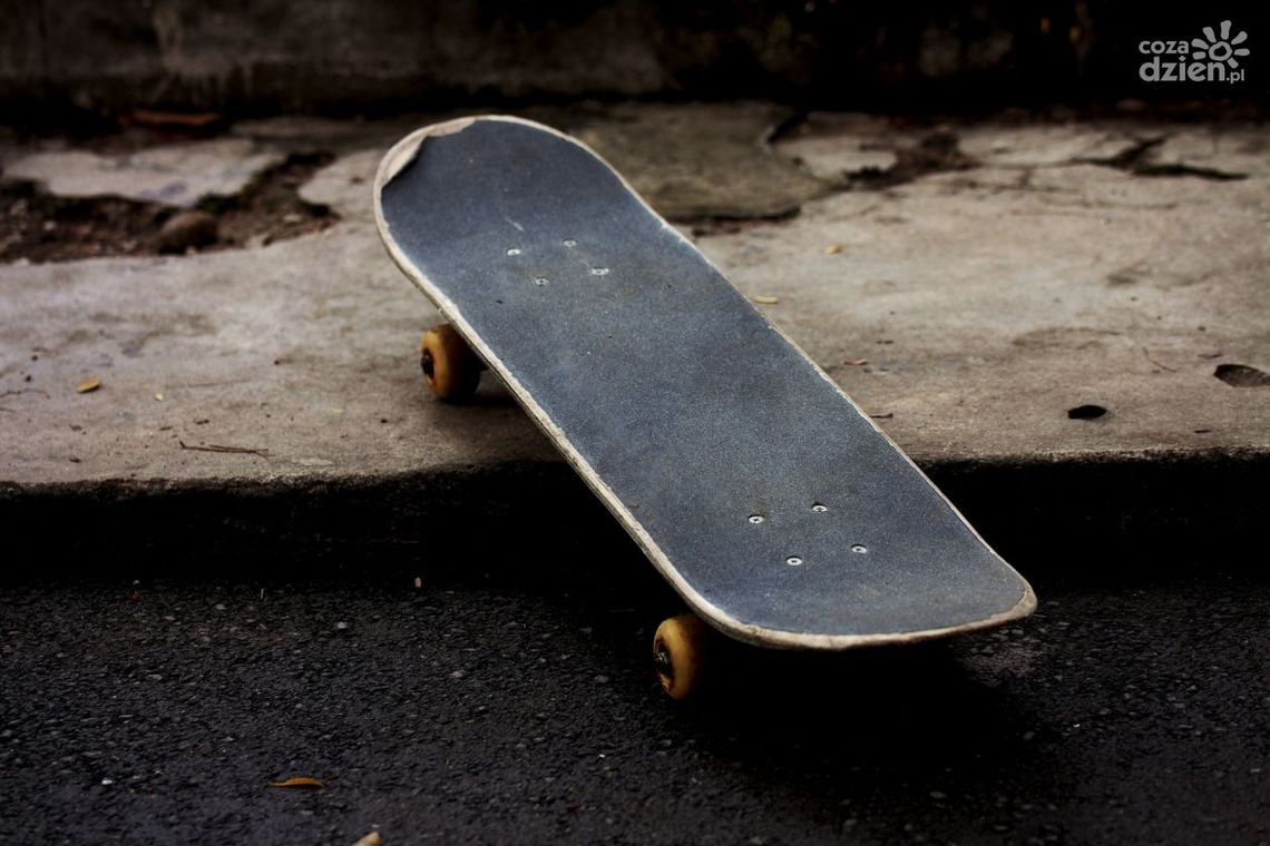 Znikająca gotówka ze sprzedaży deskorolki Znikająca gotówka ze sprzedaży deskorolki